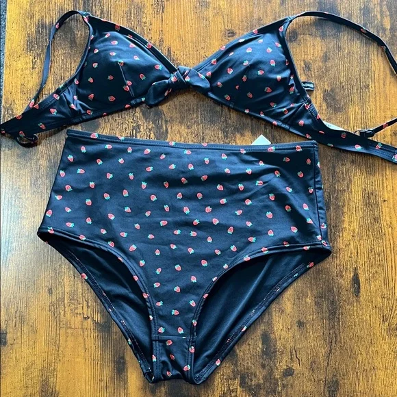NWT Madewell Tie Front Top Fresh Strawberries Bikini - High-Waited Bottom  -S - Picture 5 of 16